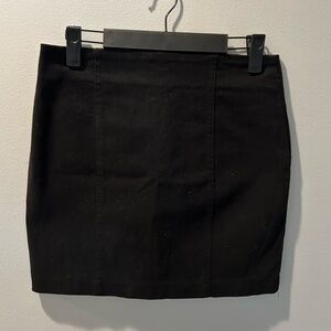 Black Mini Skirt Women’s Small Forever 21